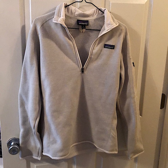 Patagonia Jackets & Blazers - Patagonia pull over!